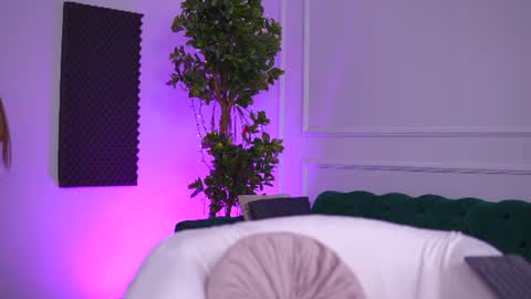 Sienna online show from 22, 6, 2026