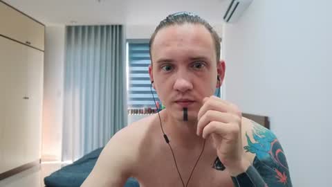 silent_stitch online show from 28, 6, 2026