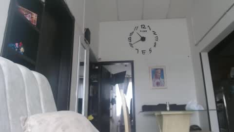 Snapshot of silvanaroberts_ chatting on 4, 6, 2026 Rouse online show from 4, 6, 2026