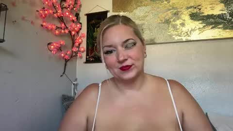 singlesexymom online show from 20, 5, 2026