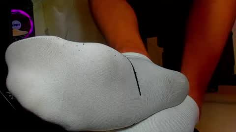 only foot                         worshipers here online show from 16, 6, 2026