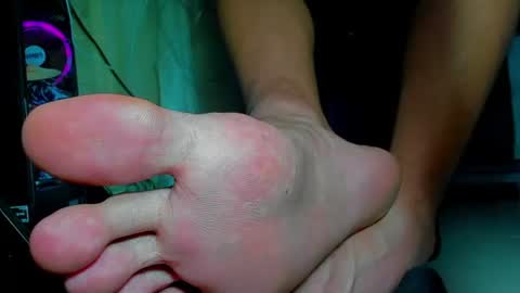 only foot                         worshipers here online show from 17, 6, 2026