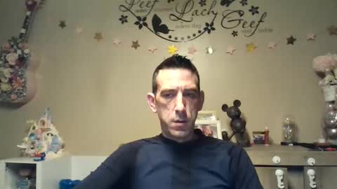 SkinnyBigCock2 online show from 19, 3, 2026
