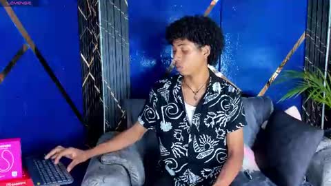 sky_walkerss online show from 14, 6, 2026