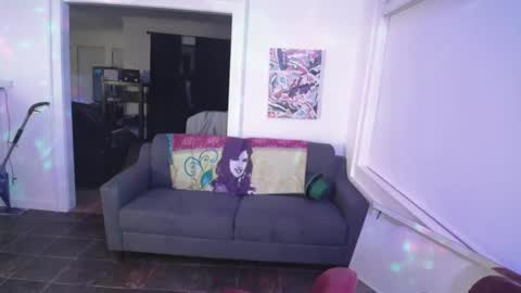Snapshot of slomoblendz chatting on 12, 3, 2025 slomoblendz online show from 12, 3, 2025