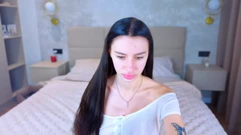 snow_whiteeex online show from 4, 6, 2026
