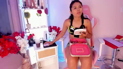 Snapshot of sofhia_turner chatting on 13, 2, 2025 sofhia_turner online show from 13, 2, 2025