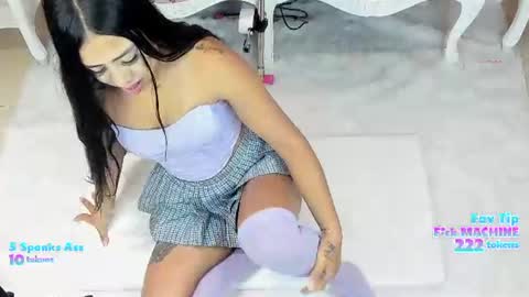 Snapshot of sofia_fantasyy chatting on 17, 6, 2026 Sofia fantasyy Online 0700 to 1400 gmt-5 online show from 17, 6, 2026