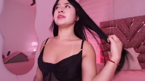 sofia gomes online show from 2, 6, 2026