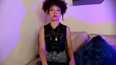 S O F I A  online show from 9, 6, 2026