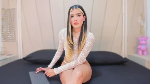 Sofia Mercer online show from 9, 5, 2026