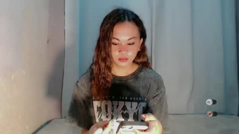 sofia_sweetheart18 online show from 19, 6, 2026
