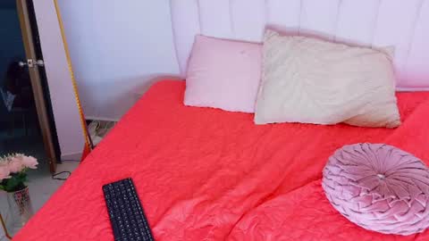 Sofia Stanley online show from 11, 6, 2026