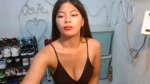 Snapshot of sofie_loorexx chatting on 10, 6, 2026 sofie_loorexx online show from 10, 6, 2026