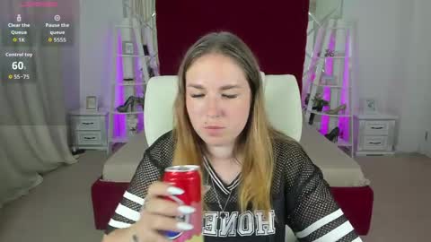 sofii_darling online show from 8, 6, 2026