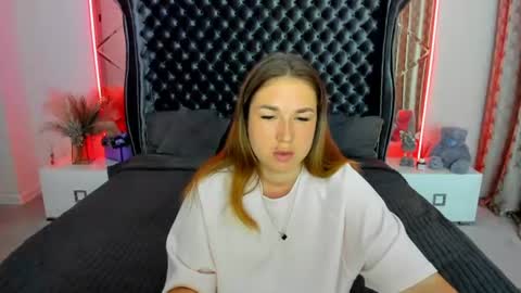 sofii_darling online show from 15, 6, 2026