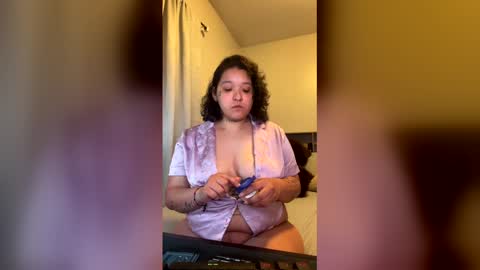Layla online show from 11, 6, 2026