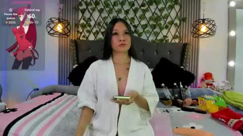 SoftDesire online show from 3, 7, 2026