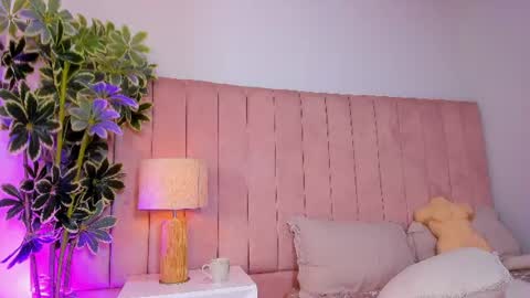 sophi_cooper29 online show from 11, 6, 2026