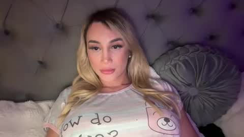 sophiagrcc online show from 24, 11, 2025