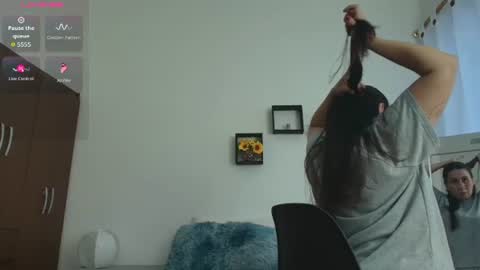 SOPHIE TYLER online show from 1, 7, 2026