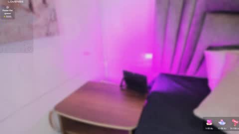 Sophie  online show from 10, 6, 2026