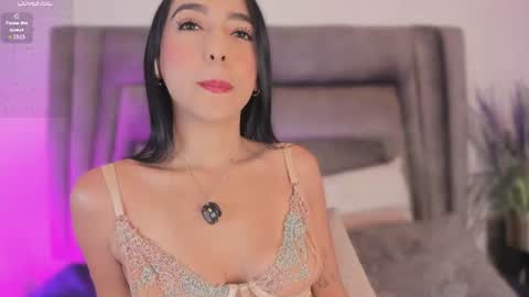 Sophie  online show from 15, 6, 2026