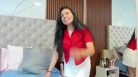 My name is Sofia online show from 26, 4, 2026