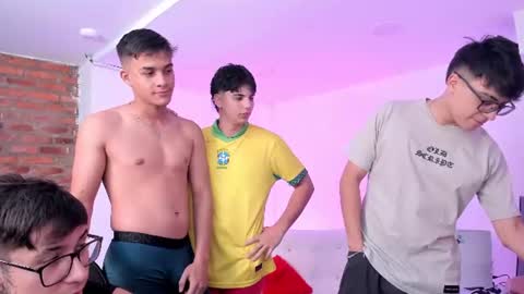 Gabo Lucas and Justin online show from 19, 6, 2026