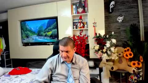 Snapshot of spartandaddy48 chatting on 15, 5, 2026 Spartan online show from 15, 5, 2026