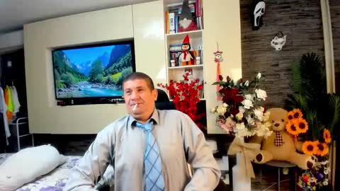 Snapshot of spartandaddy48 chatting on 18, 5, 2026 Spartan online show from 18, 5, 2026
