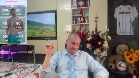 Snapshot of spartandaddy48 chatting on 18, 6, 2026 Spartan online show from 18, 6, 2026