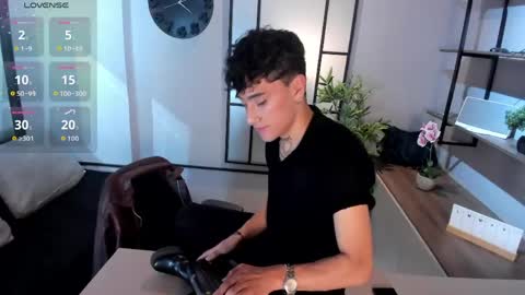 Snapshot of spencerwhite_ chatting on 9, 5, 2026 Spencer online show from 9, 5, 2026