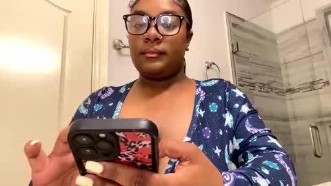 spreadthatassssssssss online show from 28, 4, 2026