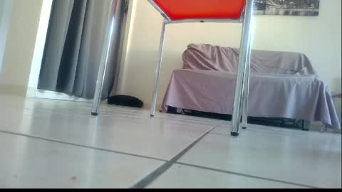 Snapshot of ssenzo chatting on 17, 4, 2026 ssenzo online show from 17, 4, 2026