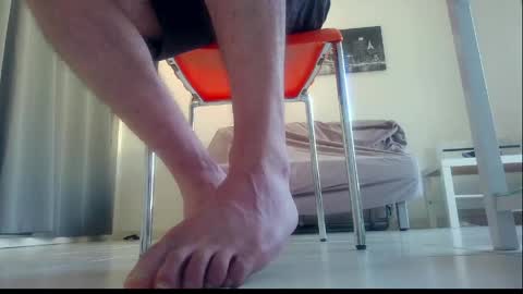 Snapshot of ssenzo chatting on 18, 4, 2026 ssenzo online show from 18, 4, 2026