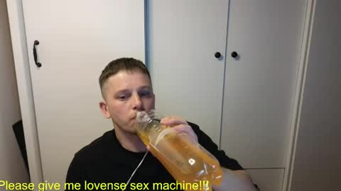 Snapshot of st1vemaster01 chatting on 21, 5, 2026 st1vemaster01 online show from 21, 5, 2026