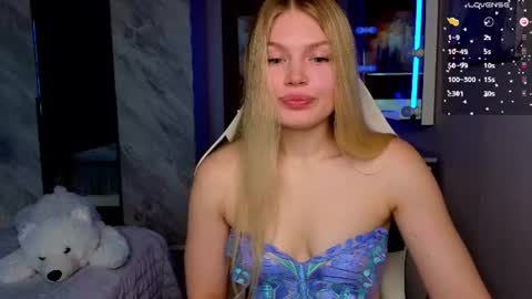 Caroline online show from 15, 6, 2026