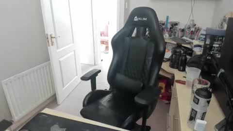 str8slut4use online show from 13, 10, 2025