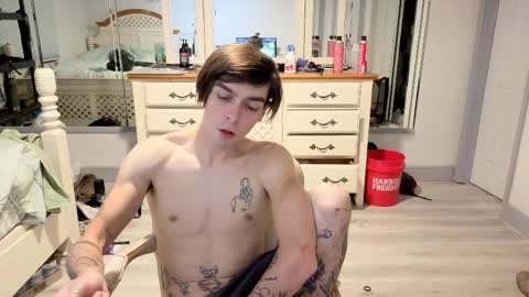 Snapshot of str8whiteboy21 chatting on 31, 5, 2026 str8whiteboy21 online show from 31, 5, 2026