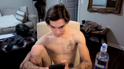 Snapshot of str8whiteboy21 chatting on 3, 6, 2026 str8whiteboy21 online show from 3, 6, 2026