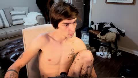Snapshot of str8whiteboy21 chatting on 7, 6, 2026 str8whiteboy21 online show from 7, 6, 2026