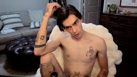 Snapshot of str8whiteboy21 chatting on 19, 6, 2026 str8whiteboy21 online show from 19, 6, 2026