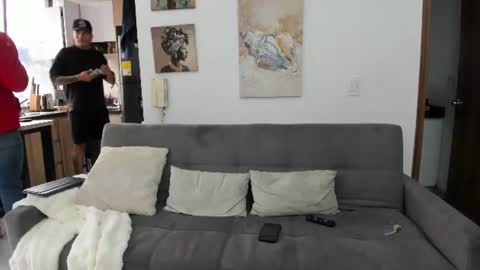straight__friends online show from 10, 6, 2026