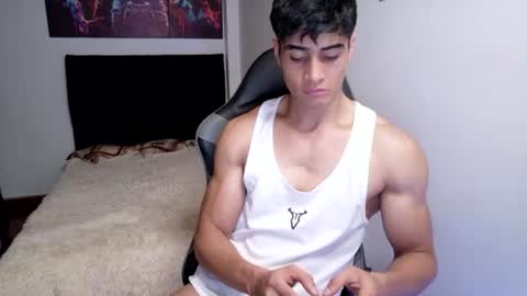 stylish man online show from 30, 6, 2026