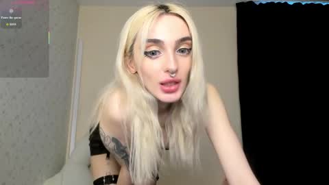 Snapshot of succubantra chatting on 17, 5, 2026 Chloe online show from 17, 5, 2026