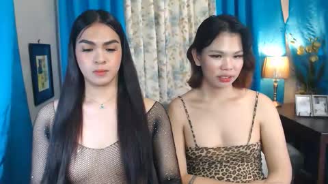 Snapshot of suckerfucker2cums chatting on 31, 5, 2026 mitch and mitchie online show from 31, 5, 2026