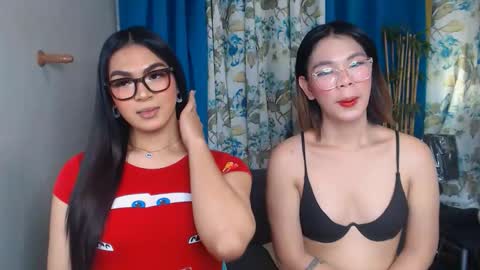 Snapshot of suckerfucker2cums chatting on 11, 6, 2026 mitch and mitchie online show from 11, 6, 2026