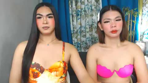 Snapshot of suckerfucker2cums chatting on 17, 6, 2026 mitch and mitchie online show from 17, 6, 2026