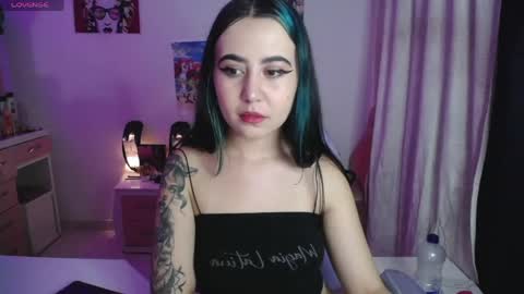 Snapshot of sunset_pienk chatting on 31, 5, 2026 Sunset online show from 31, 5, 2026
